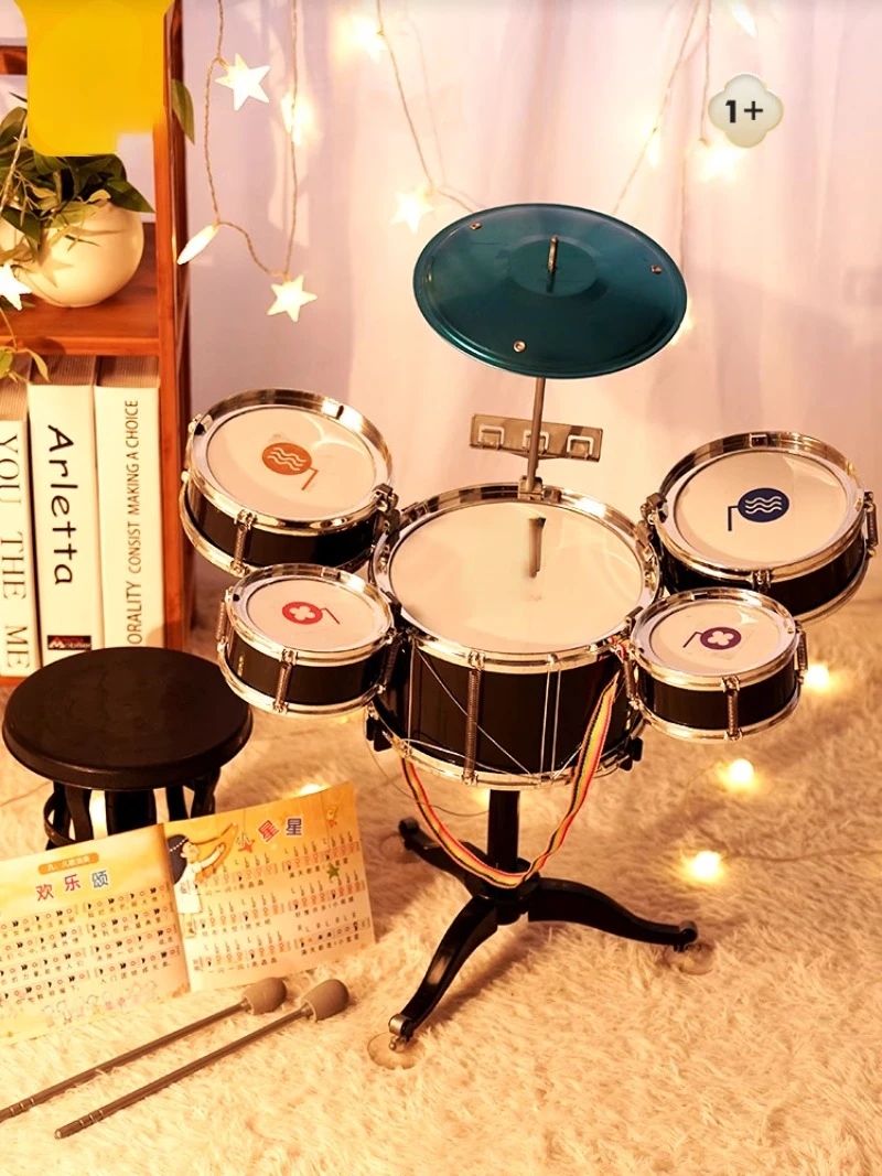Beginner drummers playing drums, jazz drums