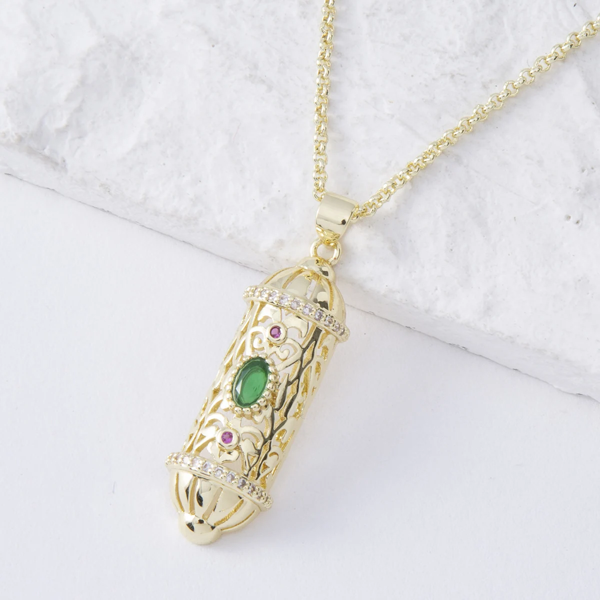 Hot Selling Accessory Wedding Jewelry Set For Women Green Decorative Stone Hollow Round Necklace Bracelet