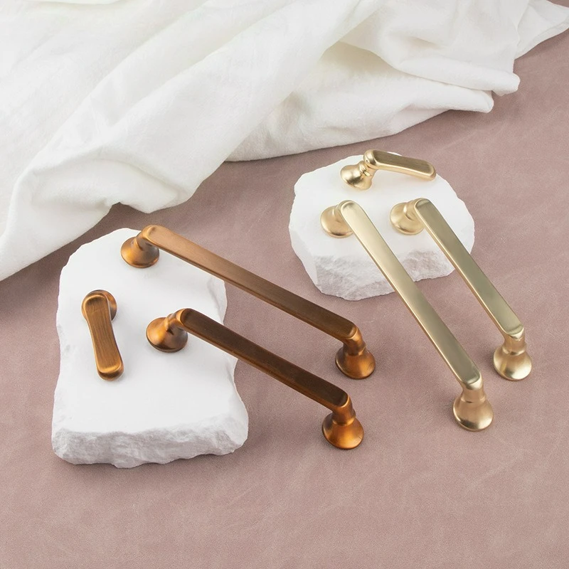 Factory Direct Brushed Brass Bronze nZinc Alloy Cabinet Handles Knobs Modern Minimalist Wardrobe Drawer Pulls American Style