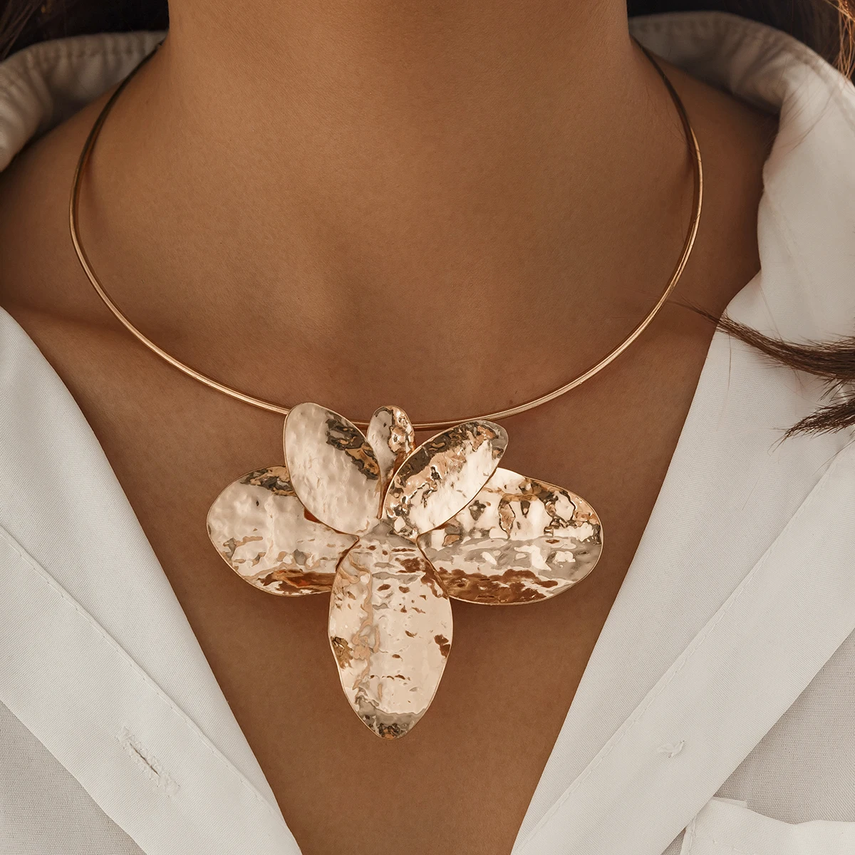 IngeSight.Z Exaggerated Geometric Metal Big Flower Necklace for Women Retro Gold Color Collar Necklace Punk Party Neck Jewelry
