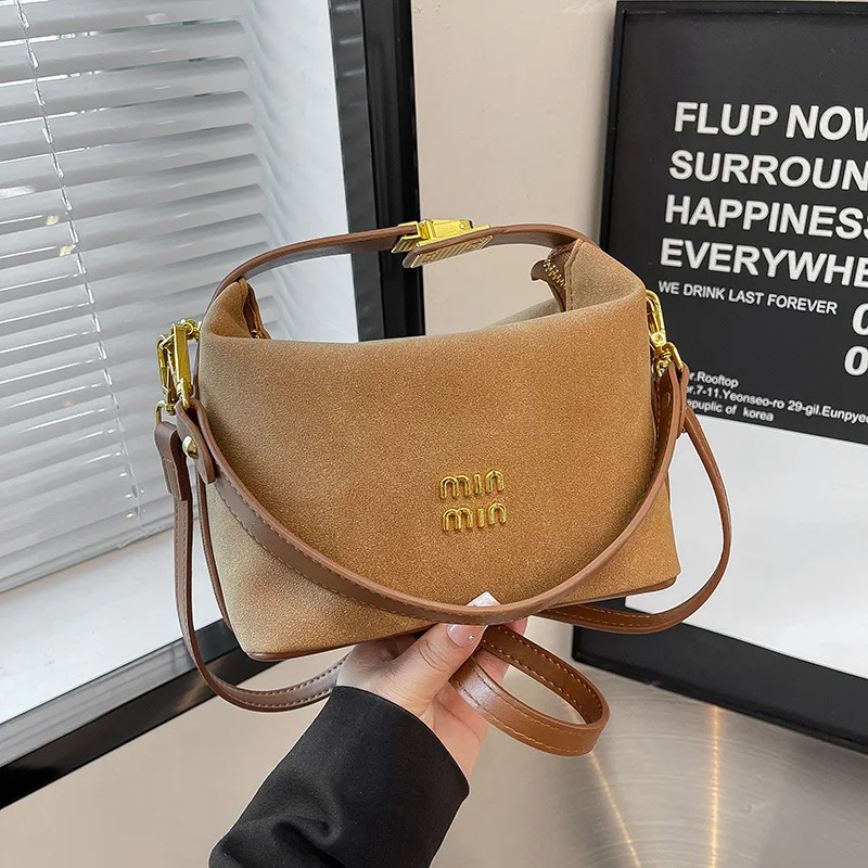 

‌ Стильная сумка-ведро 2025 года с буквенным принтом через плечо/кошелек на плечо, легкая и вместительная, модная женская сумка