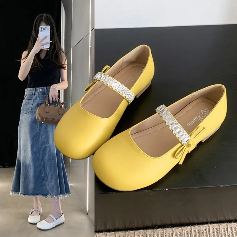

Woman Leather Shoes Spring Summer PU Patent Leather Dress Shoes High Heels Butterfly-knot Dress Shoes for Wedding Female New 40