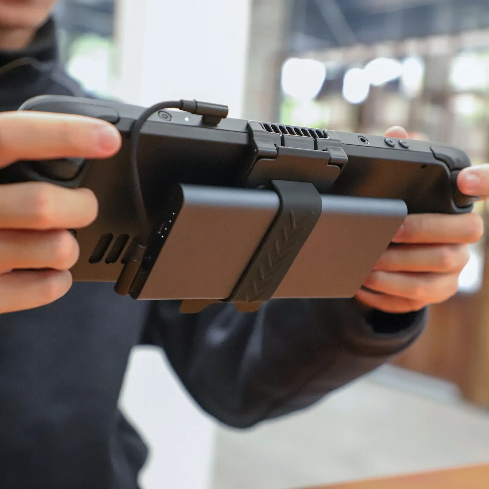 حامل حامل بنك الطاقة لمشبك الهاتف المحمول على سطح البخار 2 في 1 حامل بطارية بحجم راحة اليد مع ملحقات حزام من السيليكون الناعم