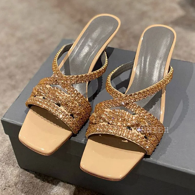 บางรองเท้าส้นสูง Square Toe รองเท้าแตะผู้หญิง Bling Bling Rhinestone รองเท้าแตะสุภาพสตรี Sandalias รันเวย์ปาร์ตี้จัดเลี้ยงรองเท้า