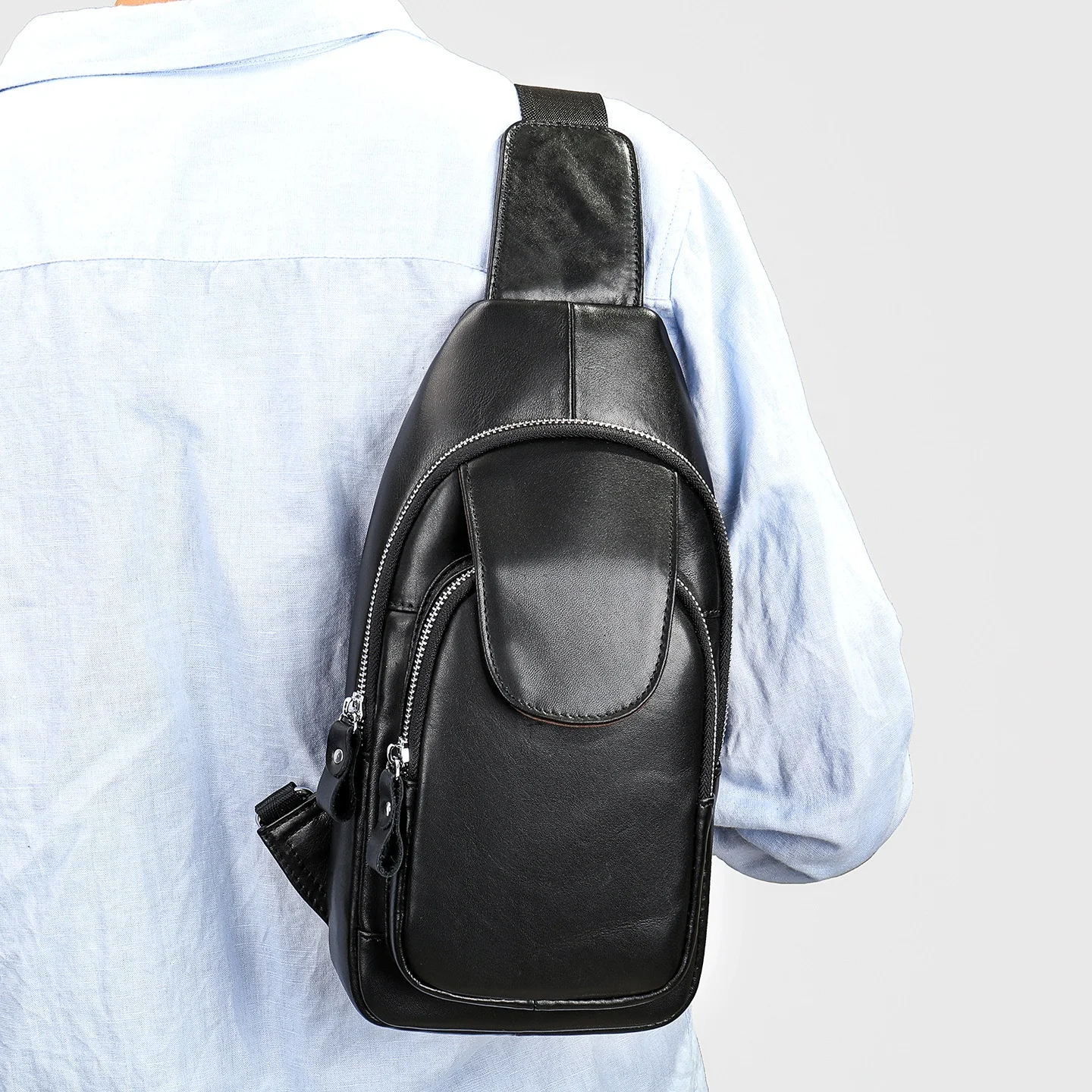 men's-chest-bag-2026-spring-summer-first-layer-cowhide-genuine-leather-single-shoulder-bag-crossbody-satchel-leather-goods