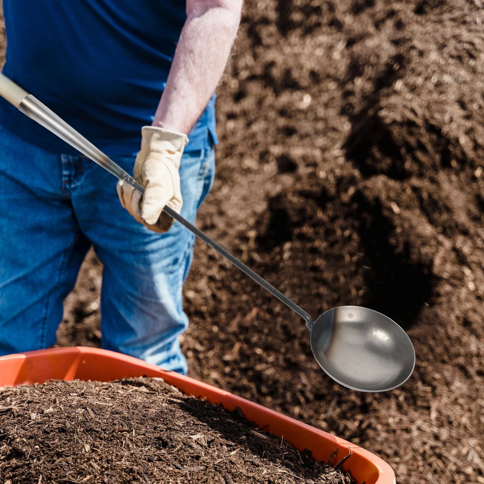 

Iron Water Scoop Thickened Long Handle Water Ladle Garden Mud Cleaning Spoon Durable Sturdy Watering Tool Long Handle Spoon