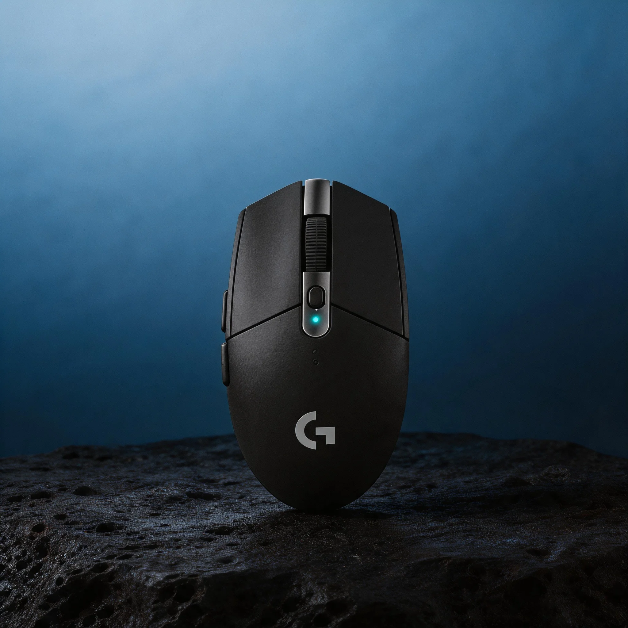 Logitech G304/G305 wireless gaming mouse, HERO engine energy-saving technology, ultra long battery life to meet months of usage