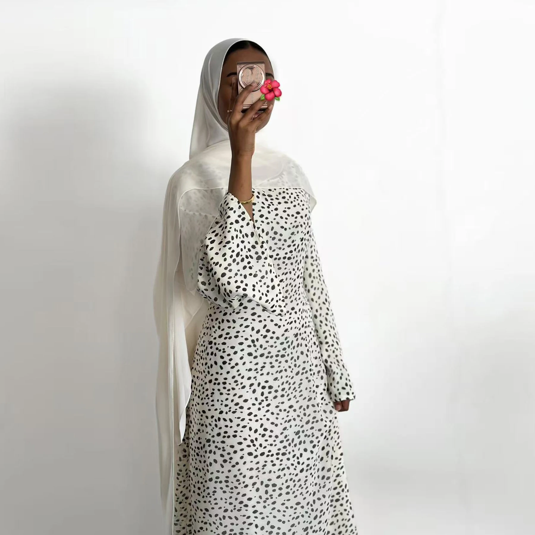 

Ramadan Dubai Polka Dot Print Abaya Maxi Dress for Modest Muslim Women Long Sleeve Islam Clothing Turkey Kaftan Morocco Gown