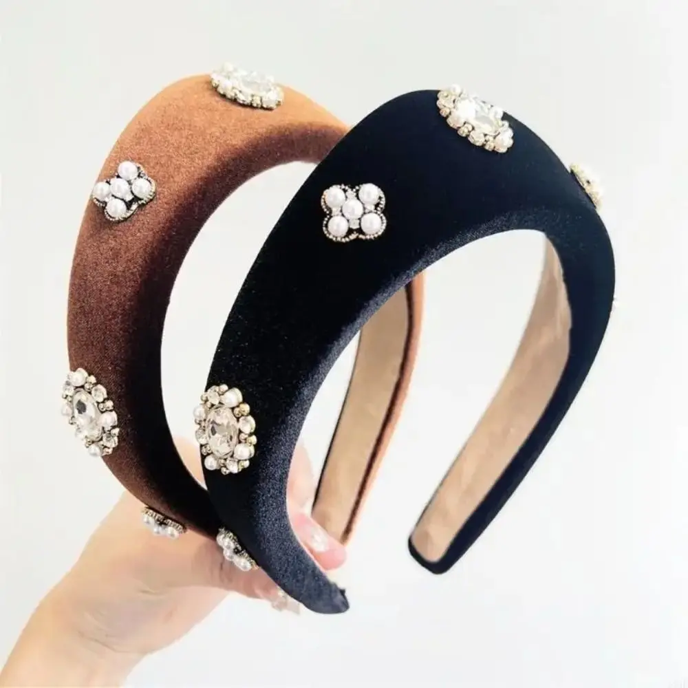 

Elegant Velvet Triangle Headband Baroque Wide Edge Rhinestone Pearls Hairband European American Style British