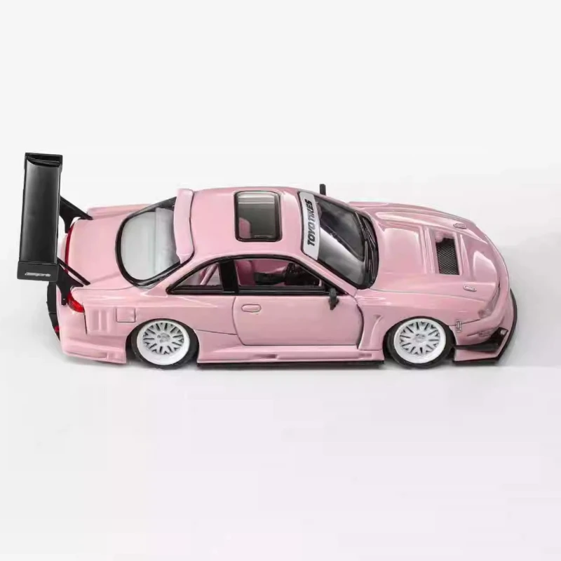 

Модель автомобиля Mortal 1:64 BMW M3 F81 Crock E30 Group A Nissan S14 из сплава