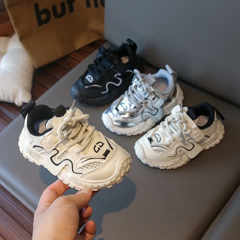 

Boys' Mesh Breathable Low Top Non Slip Casual Sports Shoes 2025 Autumn Children's Fashion Versatile Comfortable Chunky Sneakers