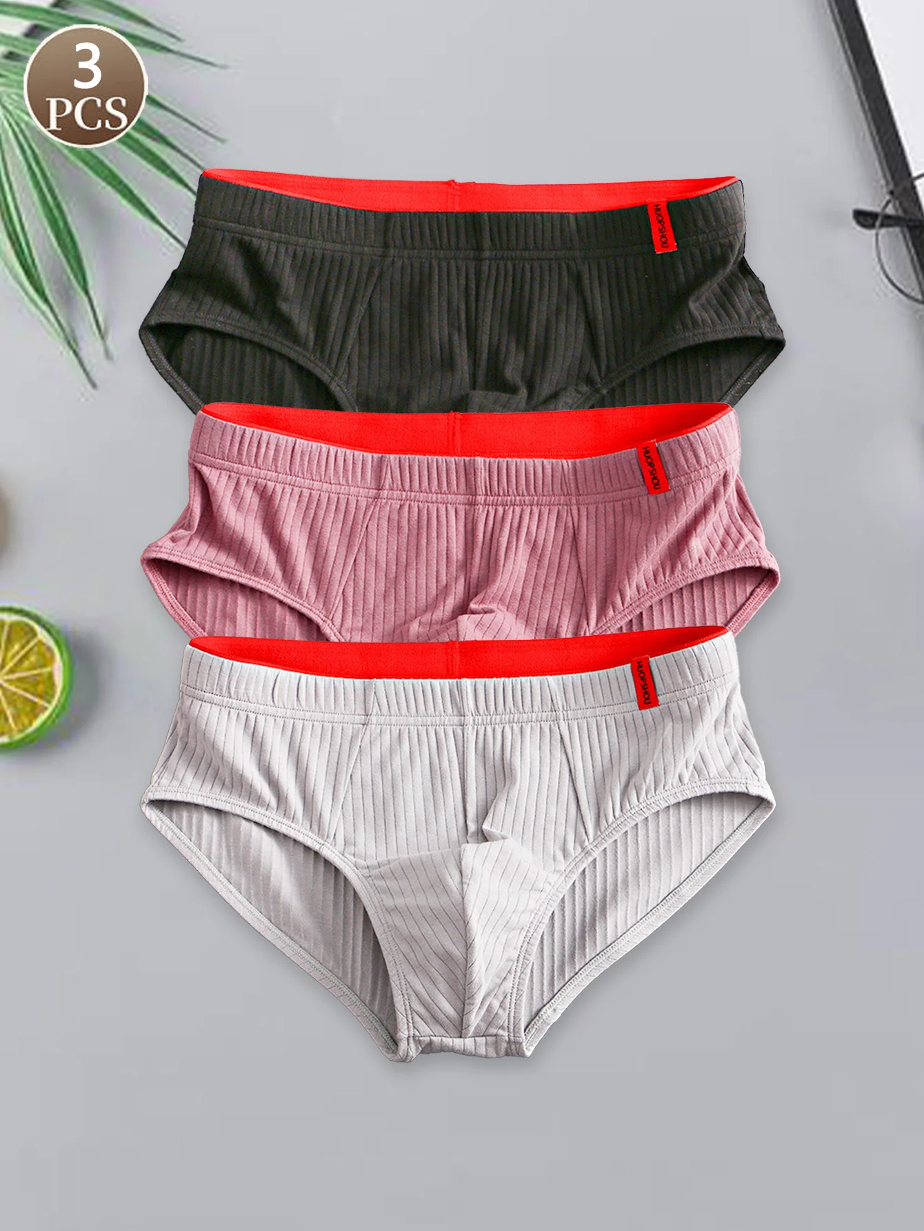3PCS einfarbige Baumwoll-Slips für Herren, atmungsaktiv, bequem, modisch, einfache Unterwäsche, leichte Höschen für Herren