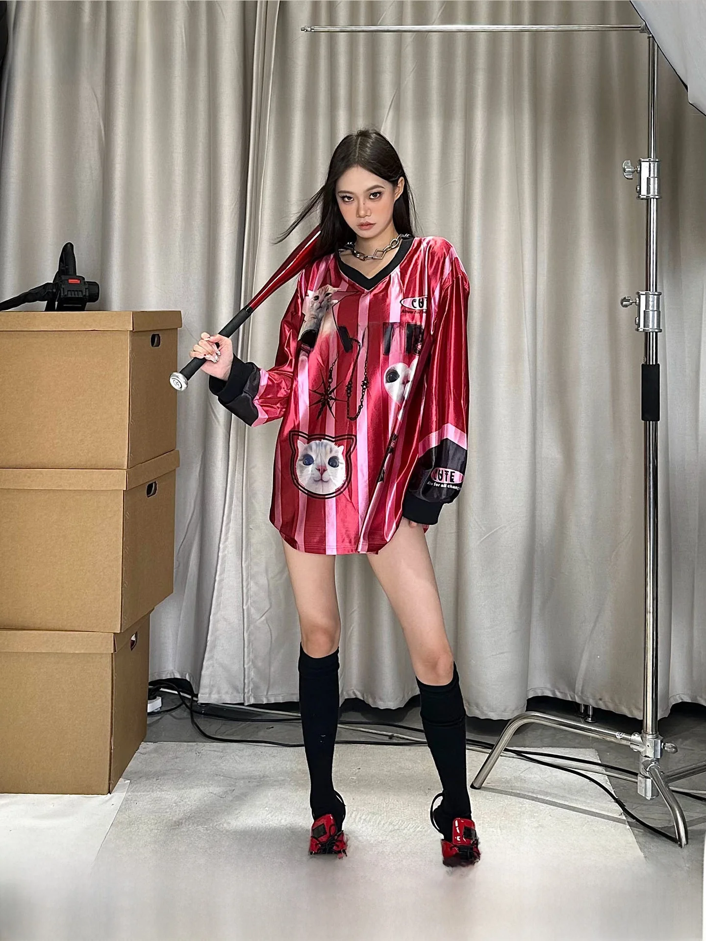 

CCUP SPACE American Retro Casual Red Jersey V-ne Loose Versatile Sports Long Sve T-irt Women's Faion Autumn Wear