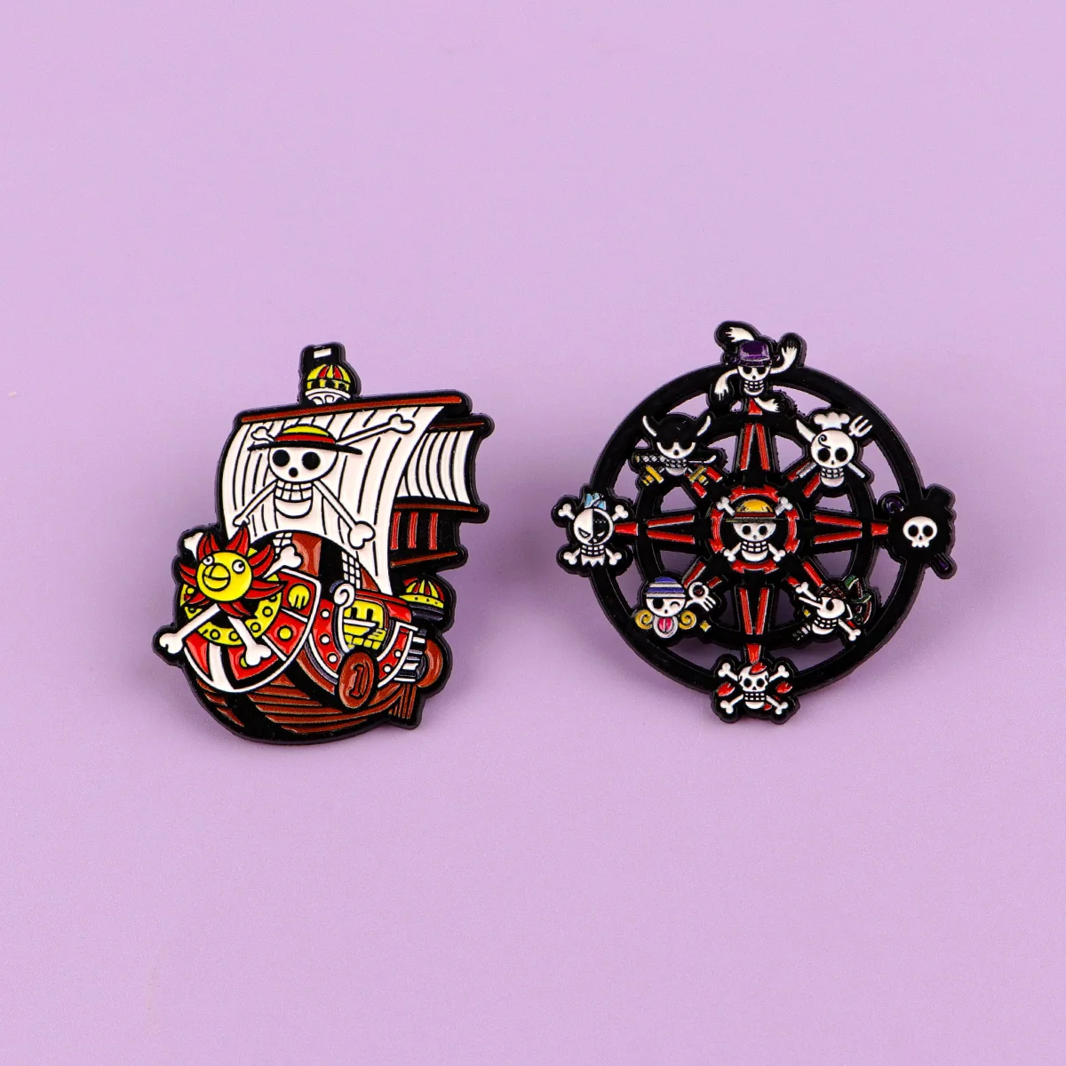 2er-Set niedliche Emaille-Pins: Anime-Schiff-Broschen für Rucksäcke, Hüte, Reversnadeln, Abzeichen für Fans, Geschenke, Cosplay-Zubehör, Spielzeug
