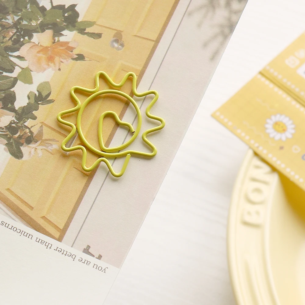 Sunflower Shape Paper Clip Yellow Cute Paper Clips Diary Notebook Decoration Metal Bookmark Student Stationery Paperclips Pin
