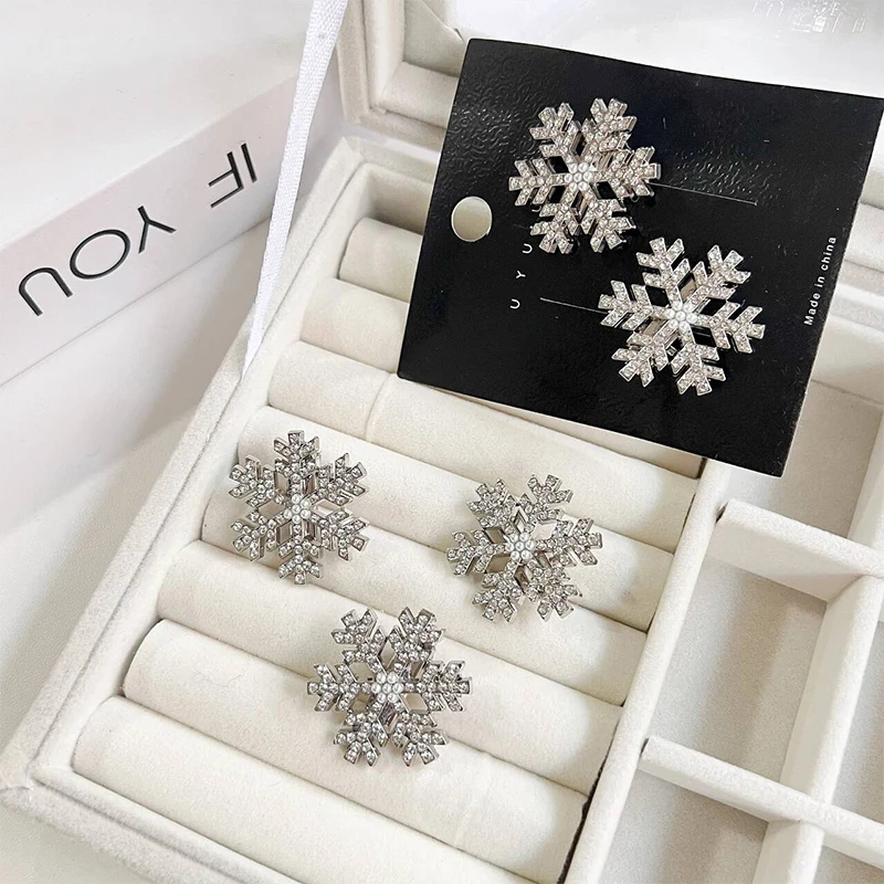 Sweet Snowflake Hair Clip Exquisite Rhinestone Hairpin Christmas Snowflake Barrettes For Women Wedding Hair Accessories