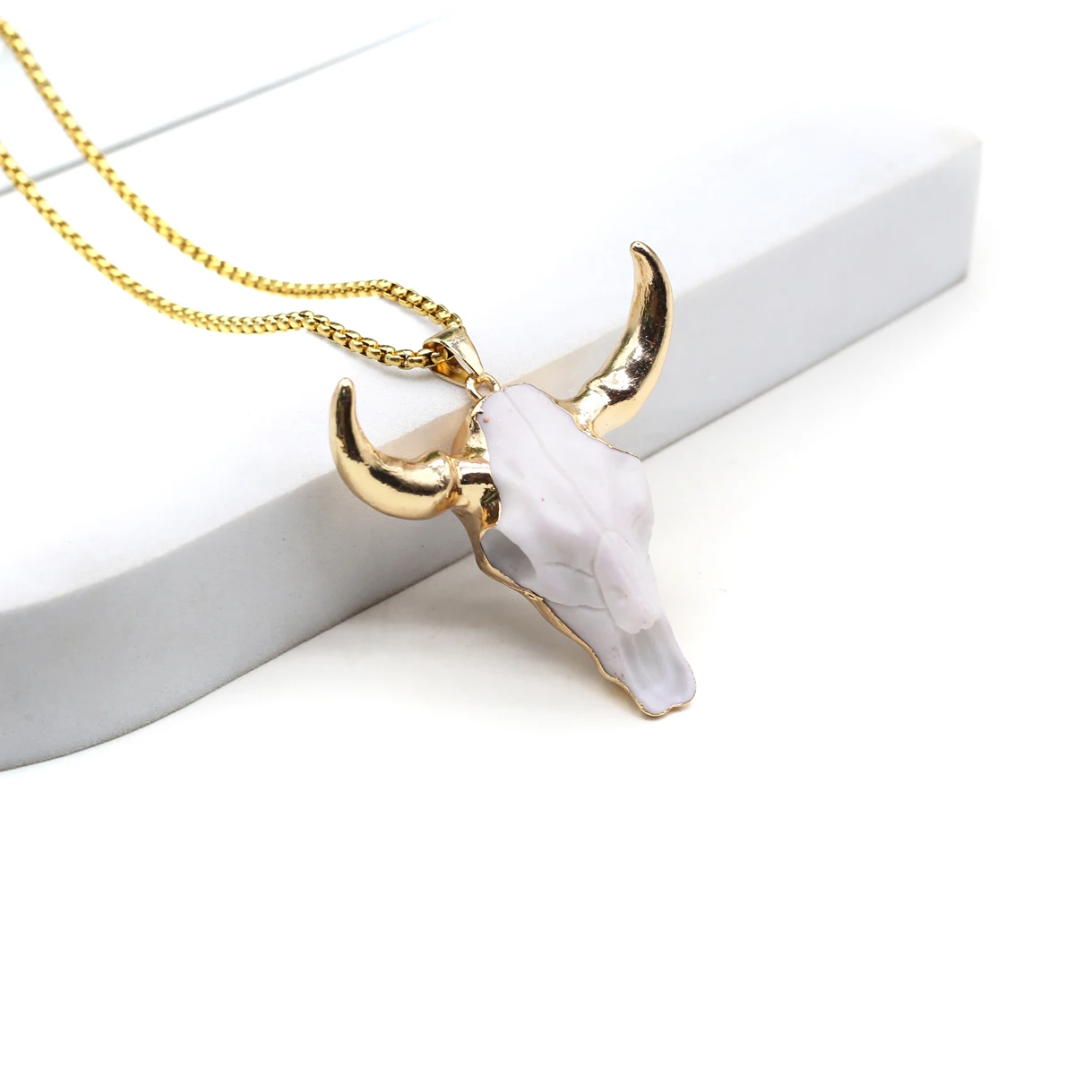 Natural Stone Pendant Necklace Cattle Head Quartz Golden Silvery Link Chain Healing Crystals Stone Charms Necklaces For Women