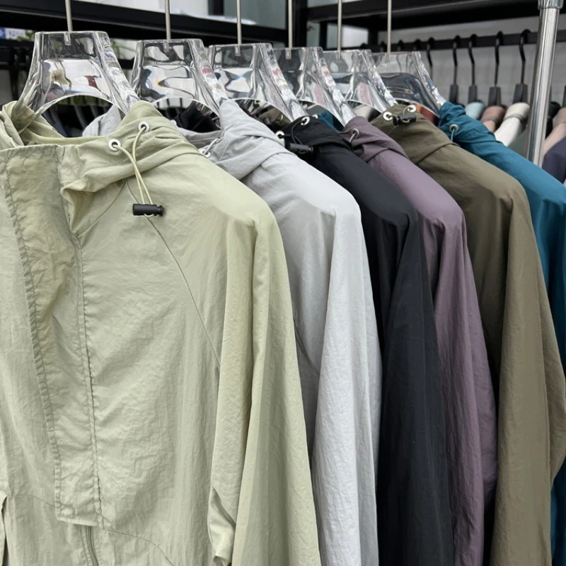 UPF50+ เสื้อกันหนาวหมวกป้องกันแสงแดดสําหรับบุรุษและสตรีผ้าน้ําหนักเบาเหมือนผิว 100% โพลีอะไมด์ UV Blocking ระบายอากาศได้และแห้งเร็ว