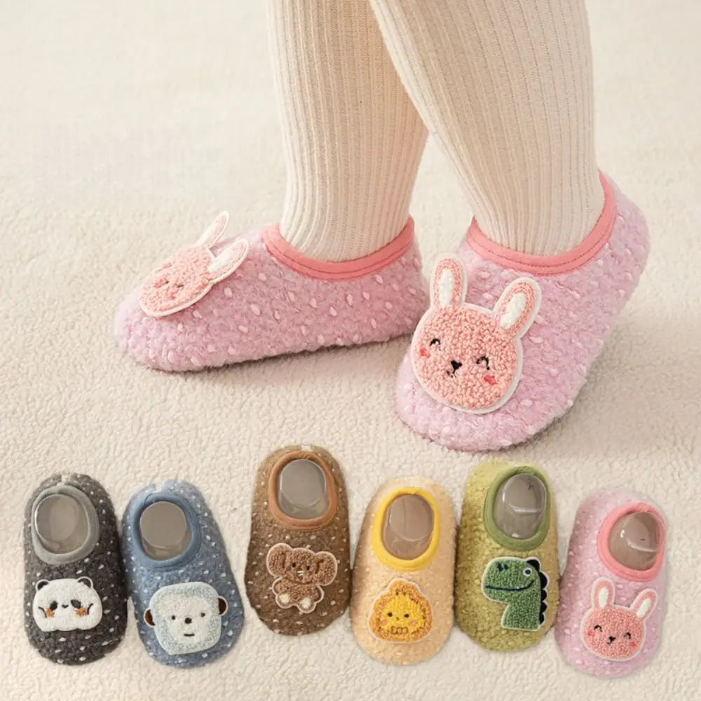 

New Slippers Comfortable Fit Breathable Toddler Floor Sock Cartoon Animals Anti-slip Walking Shoes for Autumn Winter