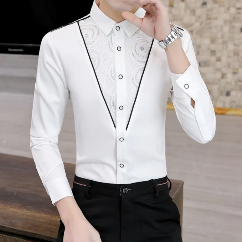 قميص صيفي أبيض وأسود متوسط الأكمام للرجال بقصة ضيقة كاجوال 3/4 كم قميص عالي الجودة موضة الأعمال قميص بأكمام طويلة