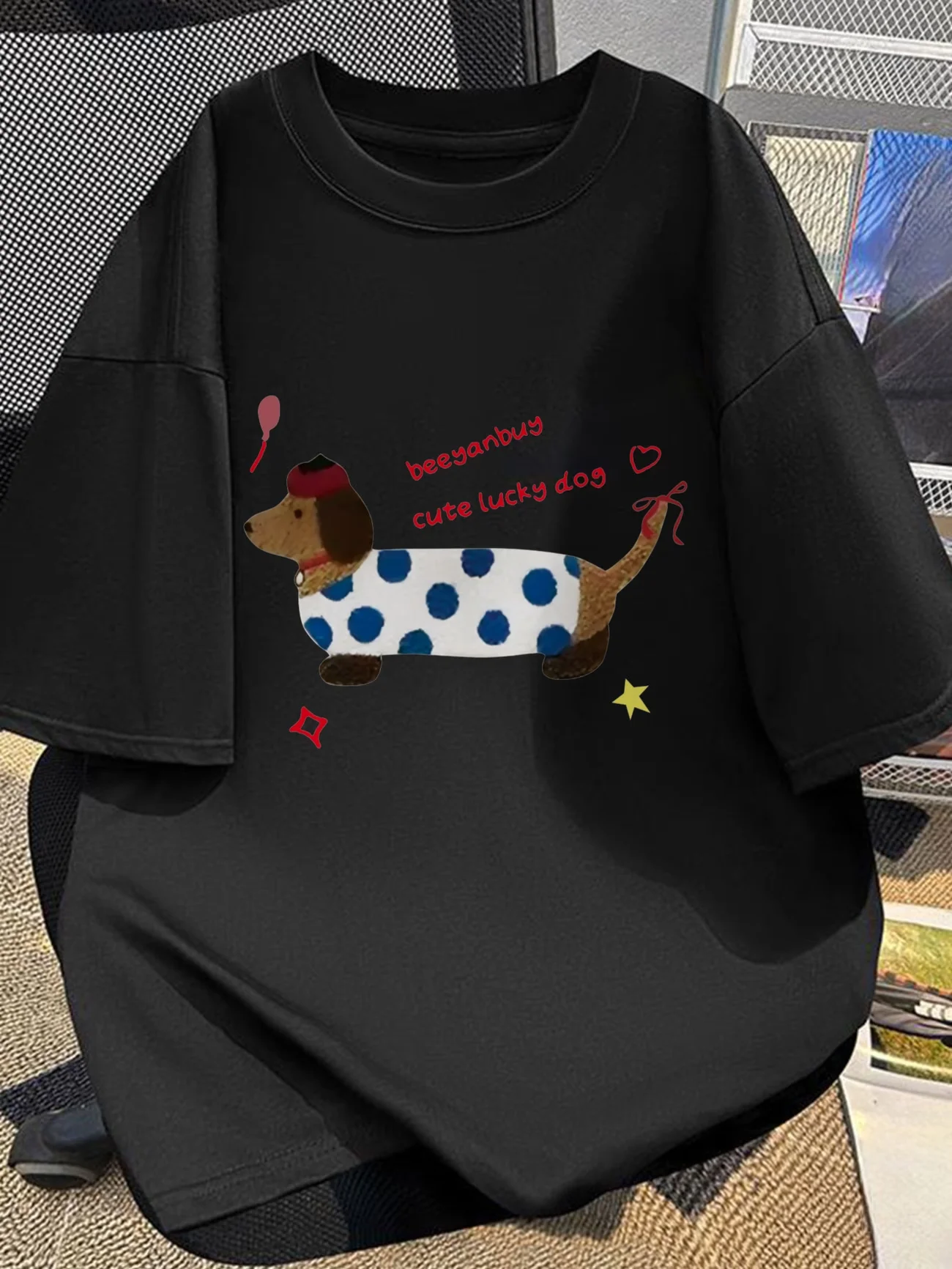 Cute Dachshund Graphic T-Shirt Funny Lucky Dog Print Tee Humorous Animal Summer Short Sleeve Top Unisex Casual Loose Tshirt