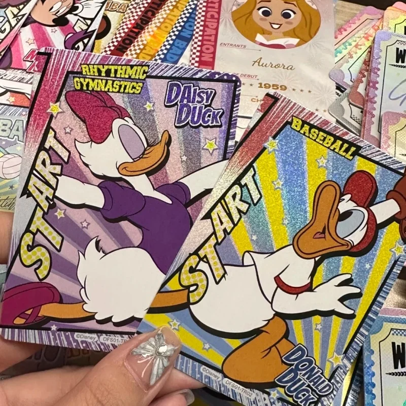 CARD.FUN مجموعة بطاقة للأطفال شخصيات فيلم الرسوم المتحركة الشهيرة المنافسة القوية لعبة بطاقة رياضية هدية عيد ميلاد