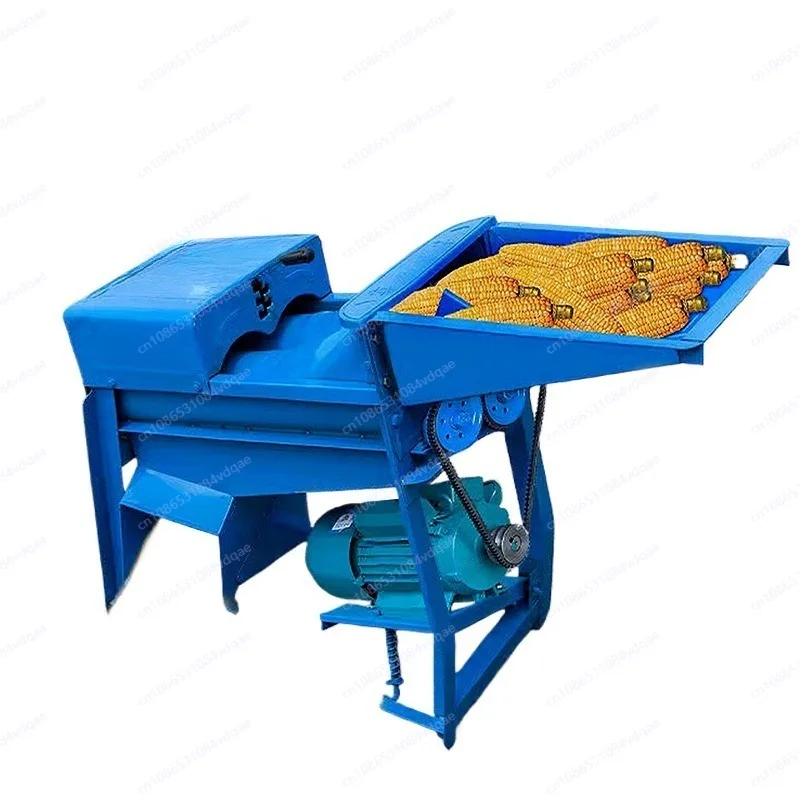 

High efficiency corn threshing and shelling machine
