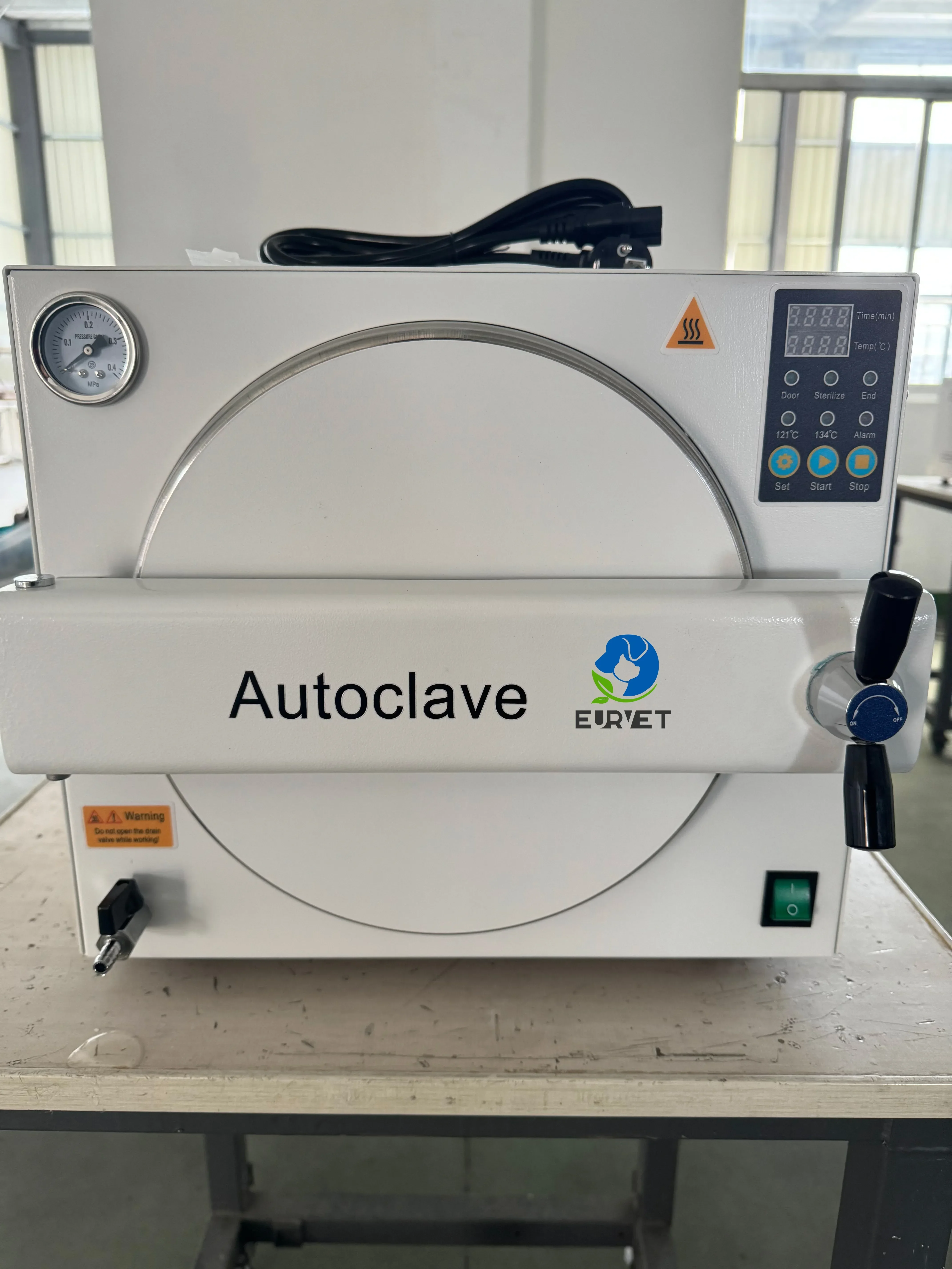 

EUR VET Professional Den--tal Portable Steam Sterilizer 18l 23l Autoclave Machine Veterinary Equipment