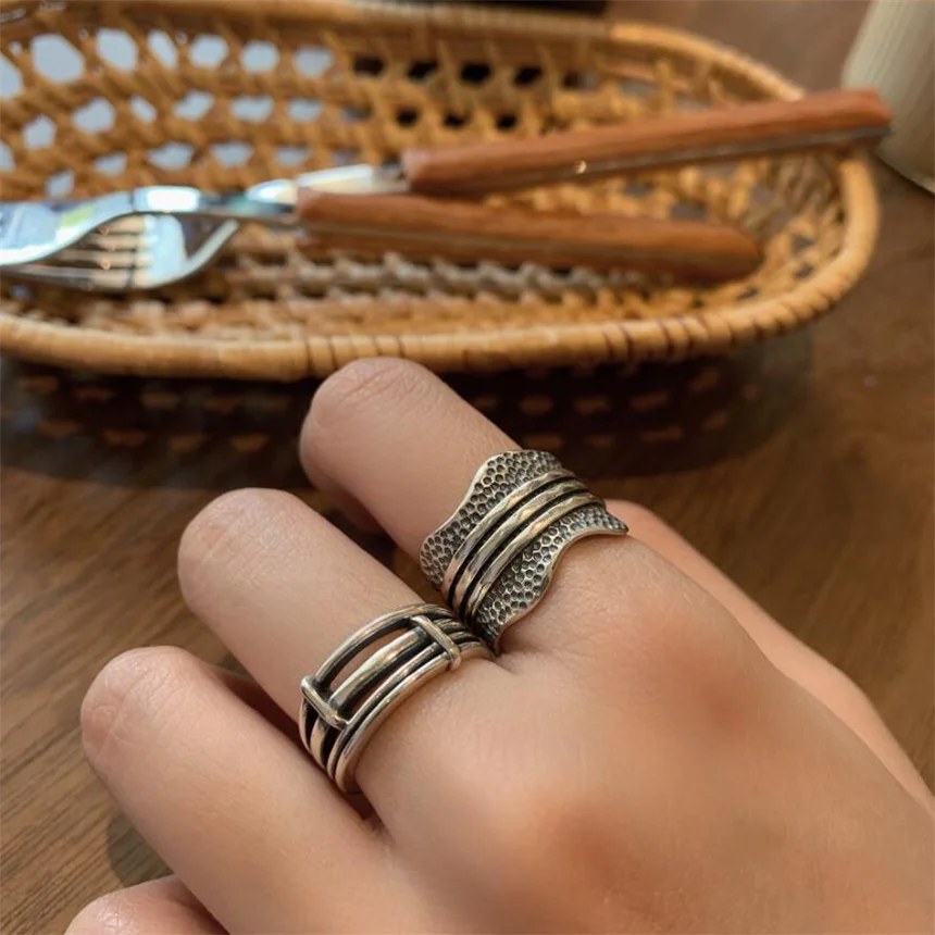 New Fashion Exquisite Retro Coin Portrait Irregular Wave Curve Wide Index Finger Opening Rings For Women Girl Jewelry Party Gift