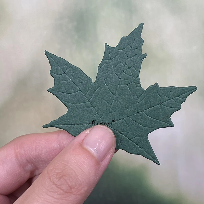 New Maple leaf decoration Metal Cutting Dies for DIY Scrapbooking Album Paper Cards Decorative Crafts Embossing Die Cuts