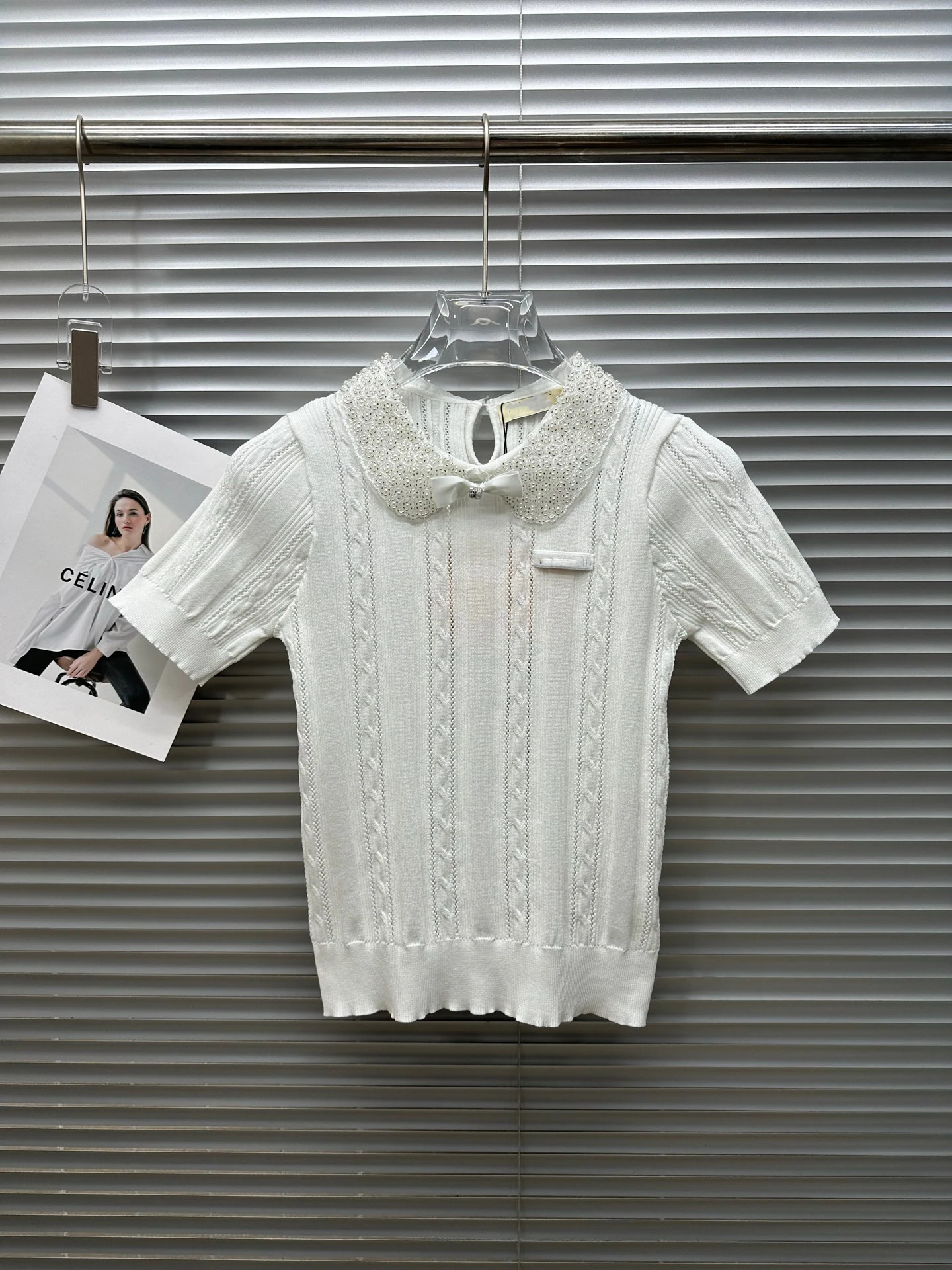 

VIBE Sweet Style Short Sleeve Knitted Sweater Women's Slim Fit Breathable Comfortable Doll Collar Embellished with Beads