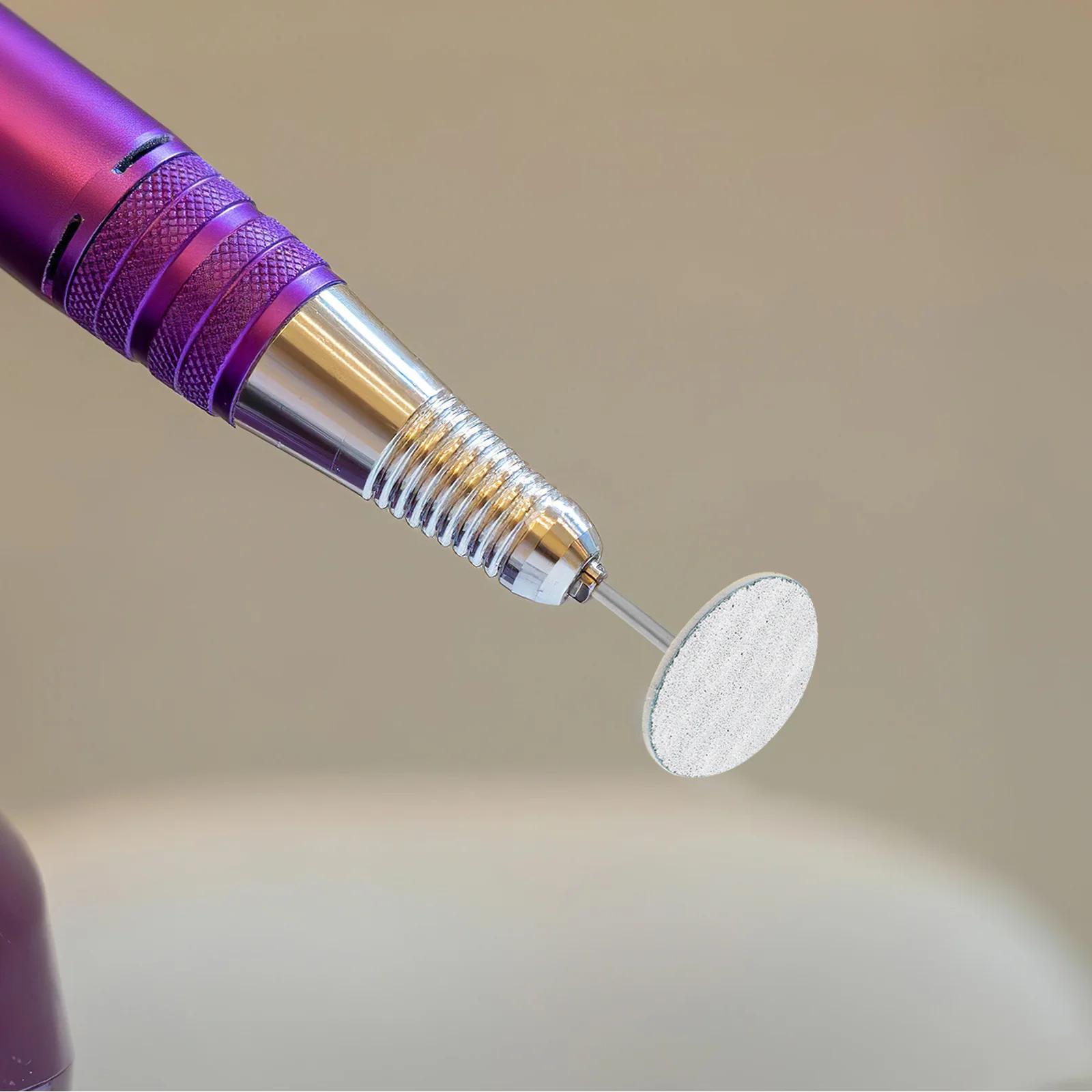 

50Pcs Round Sanding Discs Nail Polishing Grinding Tools Easy to Grip and Operate Ideal for Various Nail Care Scenarios