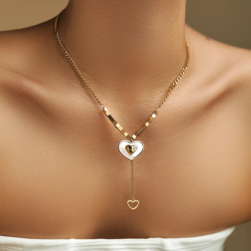 

PAPERPLUS Stainless Steel Heart Pendant Necklace for Women with White Shell Charm Fashionable Gift New Style
