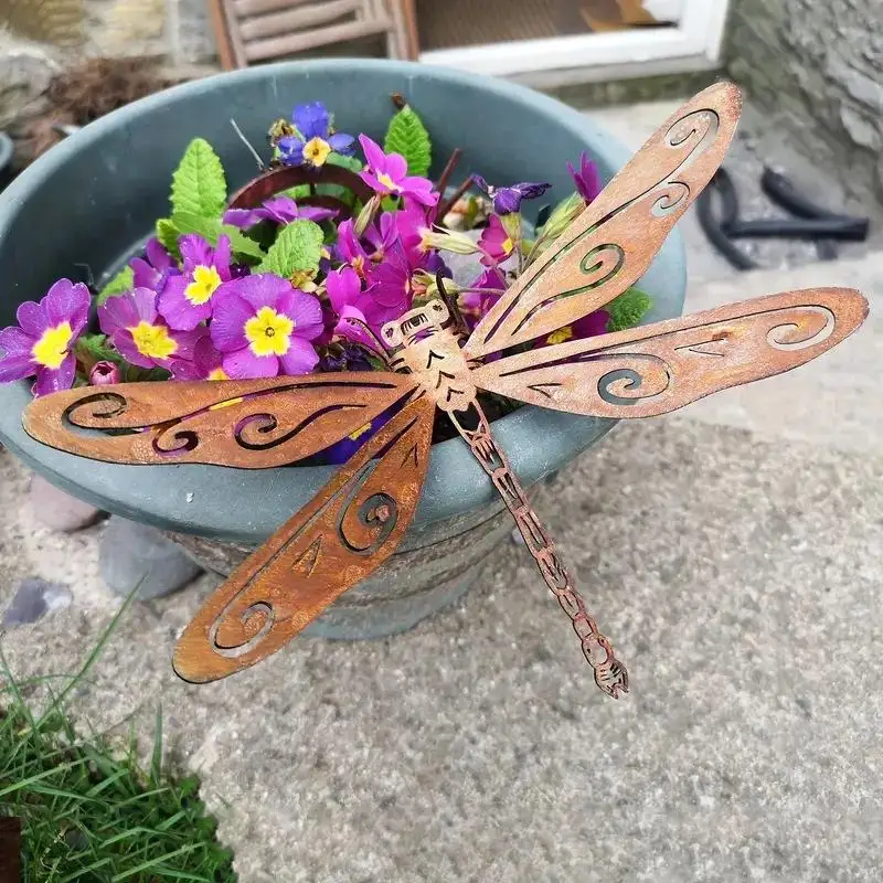 1Pcs Rustic Outdoor Sculpture Elegant Metal Rust-Colored Dragonfly Garden Statue Ground-Mounted Home And Garden Decoration