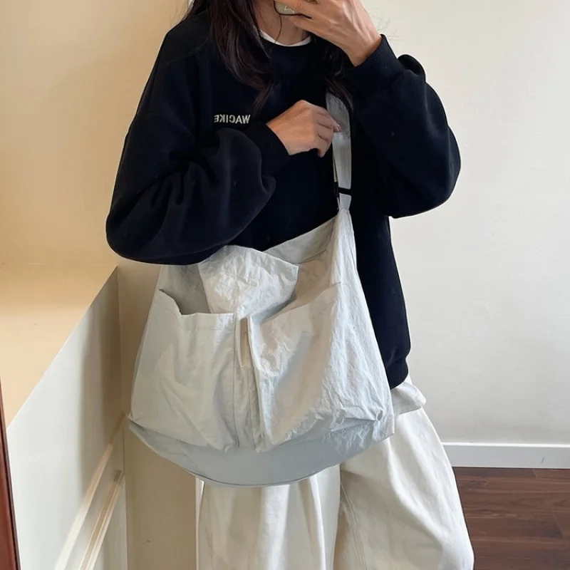 

Изысканный кожаный клатч-портфель для женщин, структурированный держатель для документов в профессиональном элегантном стиле для работы