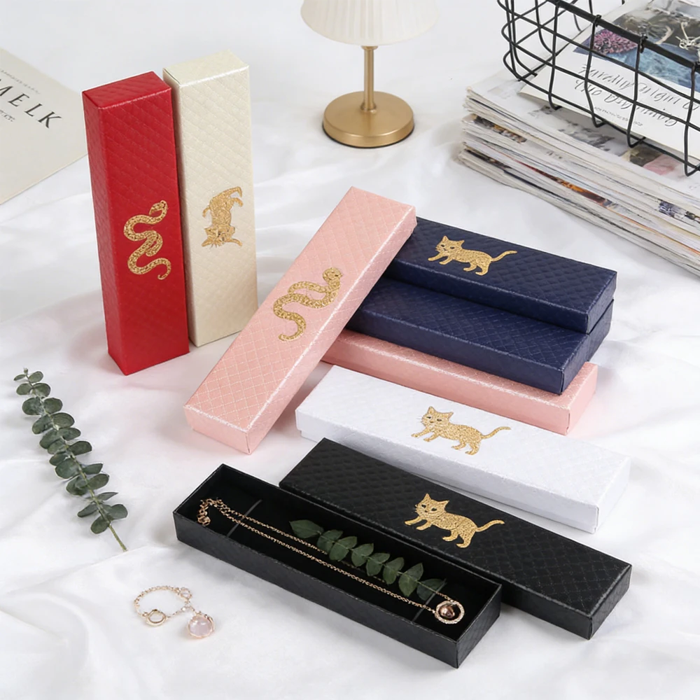 

Custom Logo Pineapple Hairpin Pendant Gift Box Heaven Earth Cover KeyChain Jewelry Boxes Long Strip Bracelet Rings Earrings Pack