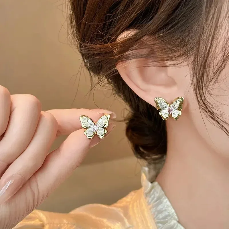 

Fashion Zircon Butterfly Korean Ear Cuff Simple Elegant Versatile New Model Jewelry for Women Girl Accessories Minimalist Style
