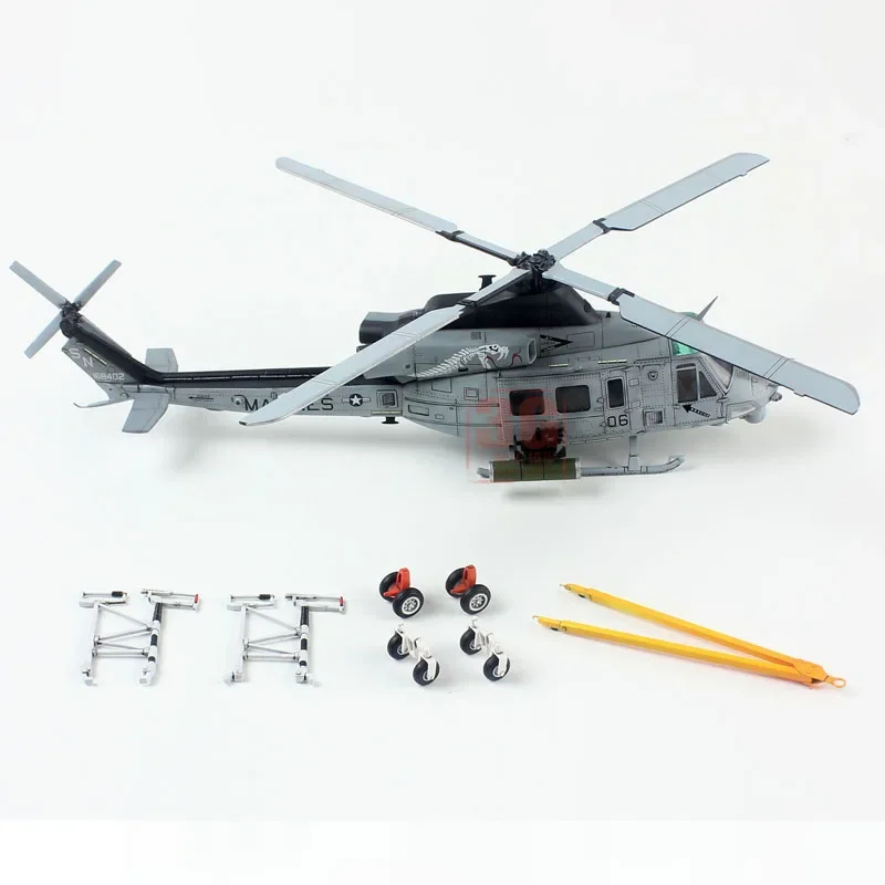 حلم نموذج 1/72 مقياس بلاستيكي أطقم منمذجة DM 720018   US UH-1Y Venom Utility Helicopter