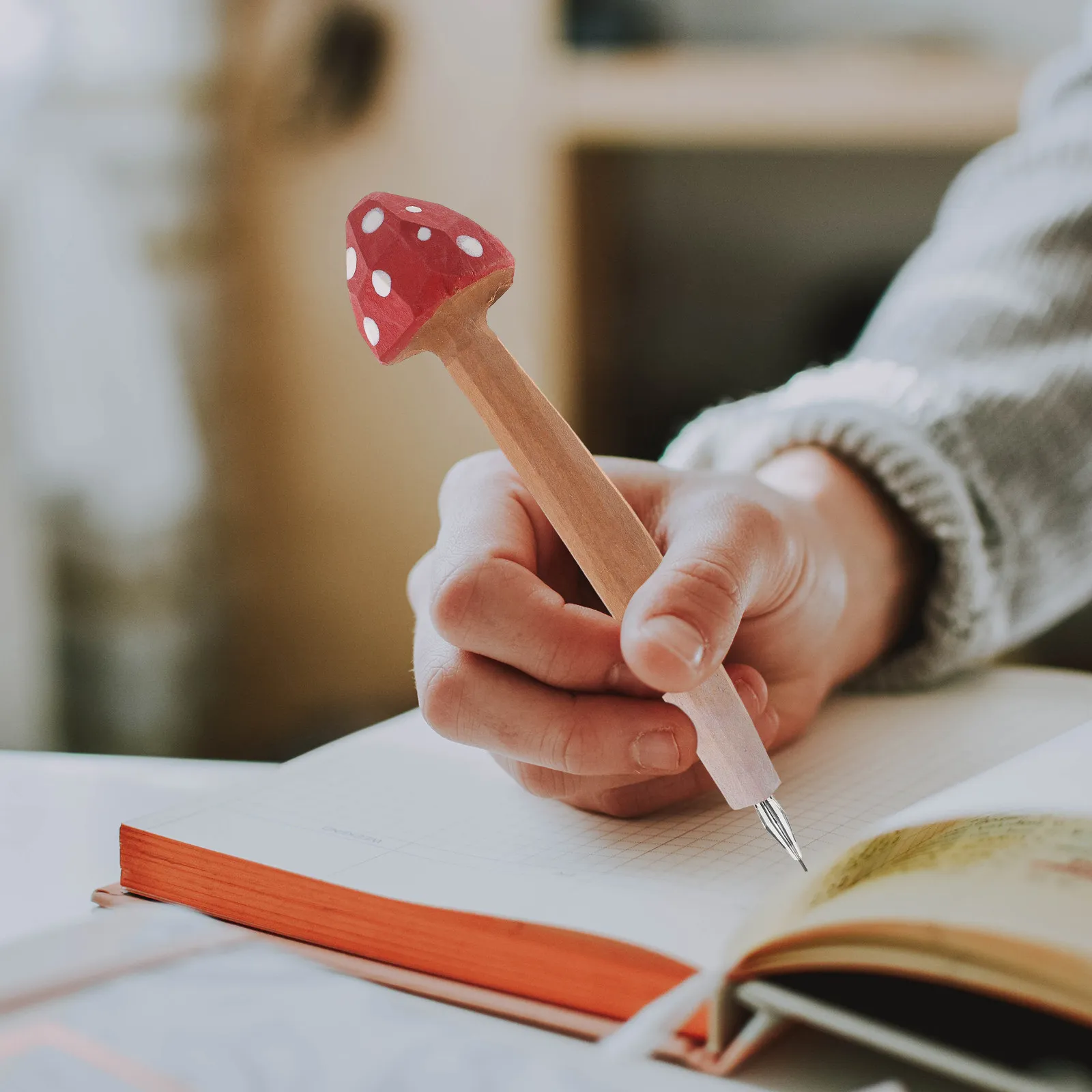 

Wooden Ballpoint Pen with Mushroom Carving Design Creative Tool for Students Classroom Prizes Office Home