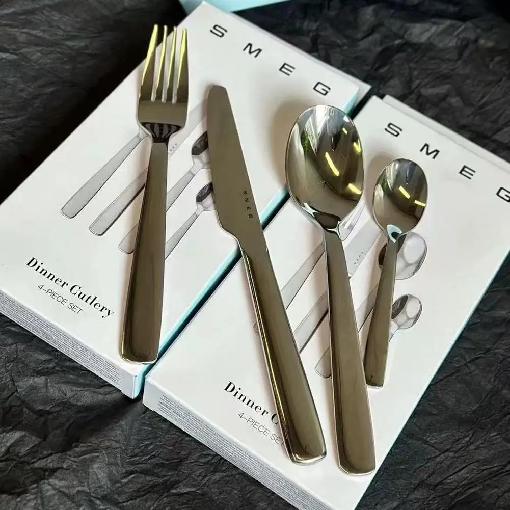 Juego de cuchillos y tenedor de acero inoxidable de estilo italiano, vajilla occidental, cuchara de postre, juego de cubiertos para pulir, regalos de cocina, 4 Uds.