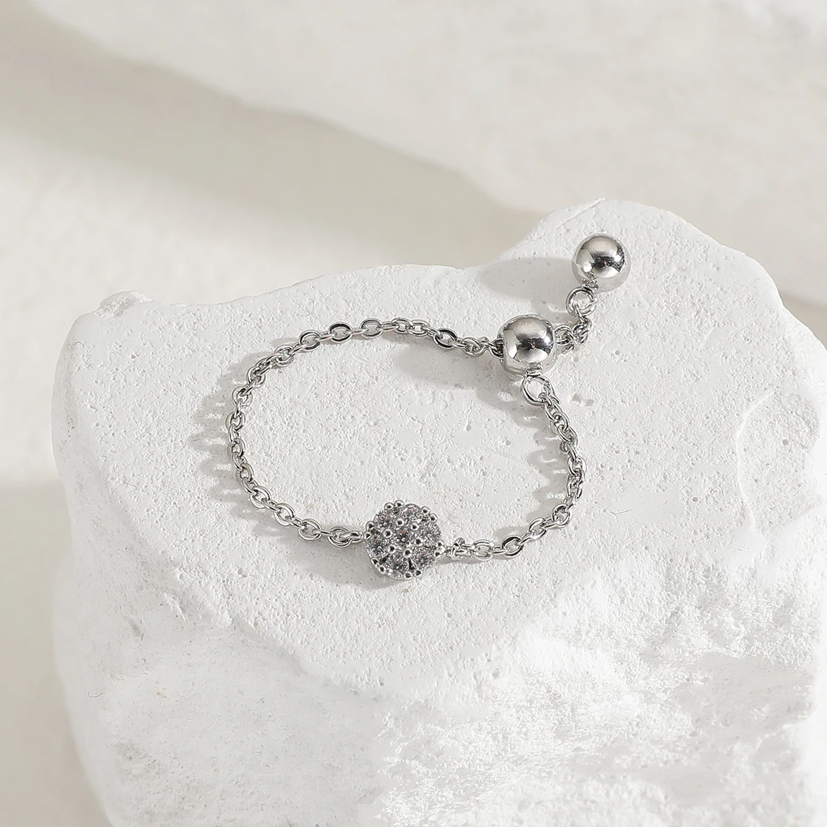 Newest Fashion Jewelry Rings Hot Selling Metal Zircon Adjustable Chain Design Women Finger Ring for Girl Lady Party Wedding Gift