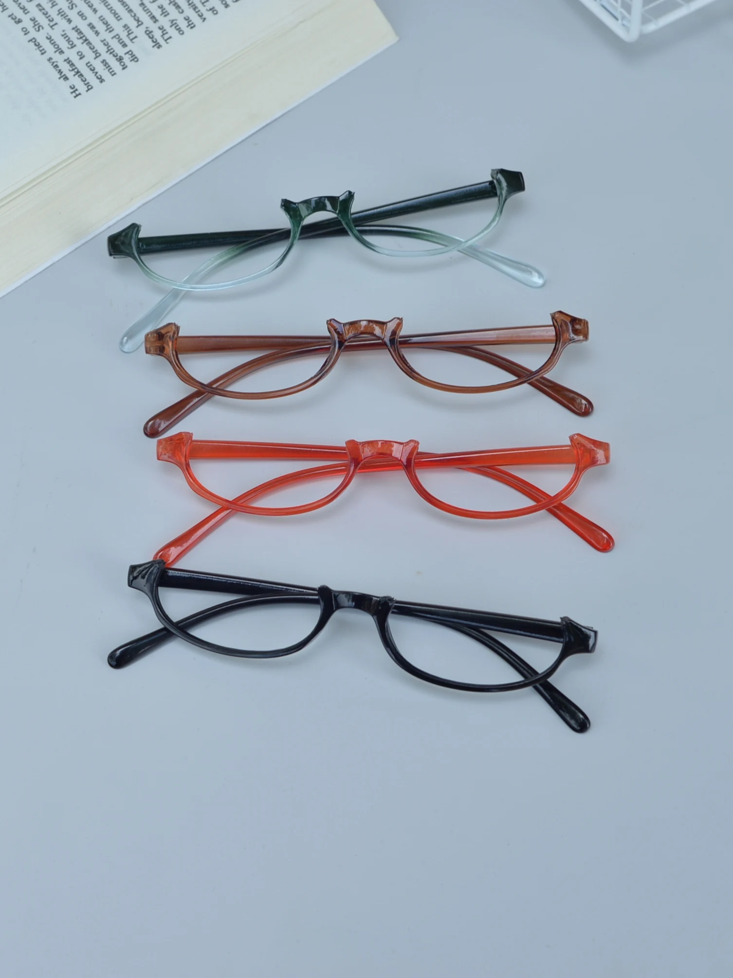 

Millennium Spicy Girl Retro Oval Semi-Framed Sunglasses Women Trendy Candy Color Cos Cartoon Anime Flat Lens Resin Material
