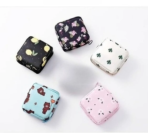 Nuevo modelo de bolsa de almacenamiento de tampones de servilleta sanitaria para mujer, bolsa organizadora portátil impermeable, bolsa de servilletas sanitarias con patrón de dibujos animados