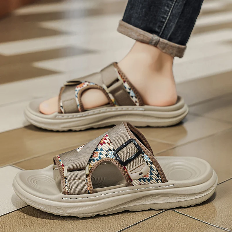 2026 Summer New Sandals Men's One Word Slippers Outdoor Comfortable Anti slip Work Slippers Thick soled Fashion Beach Shoes