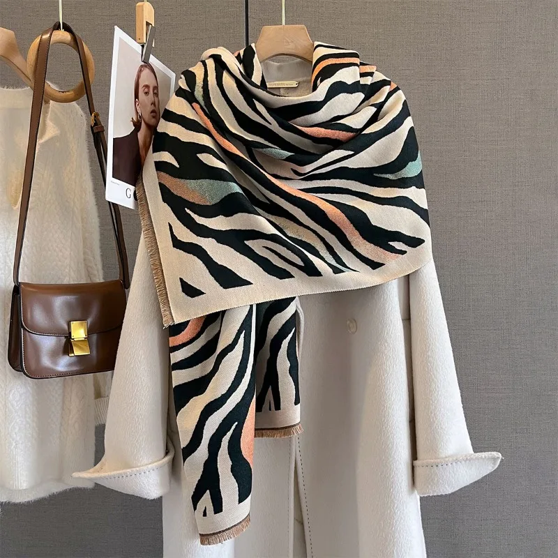 

Imitation Cashmere Irregular Stripes Contrasting Colors Printed Scarf Autumn and Winter Warm Scarf Soft Stripes Big Shawl Women