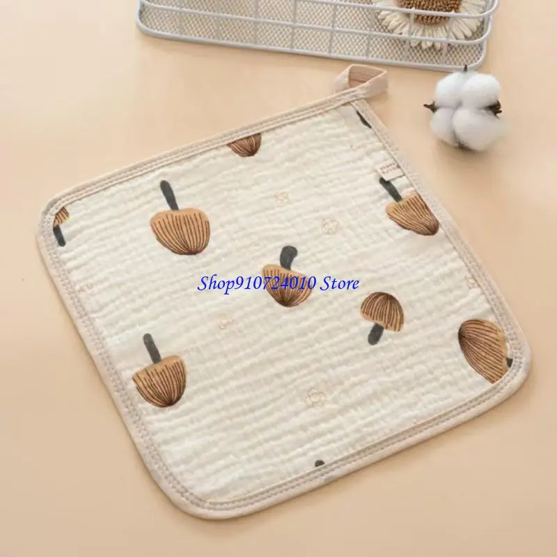 77HD Absorbant suspendu Baby Bib Cotton Cotton 4 couches Conception pour baver les protections crachage faciles à fixer sur