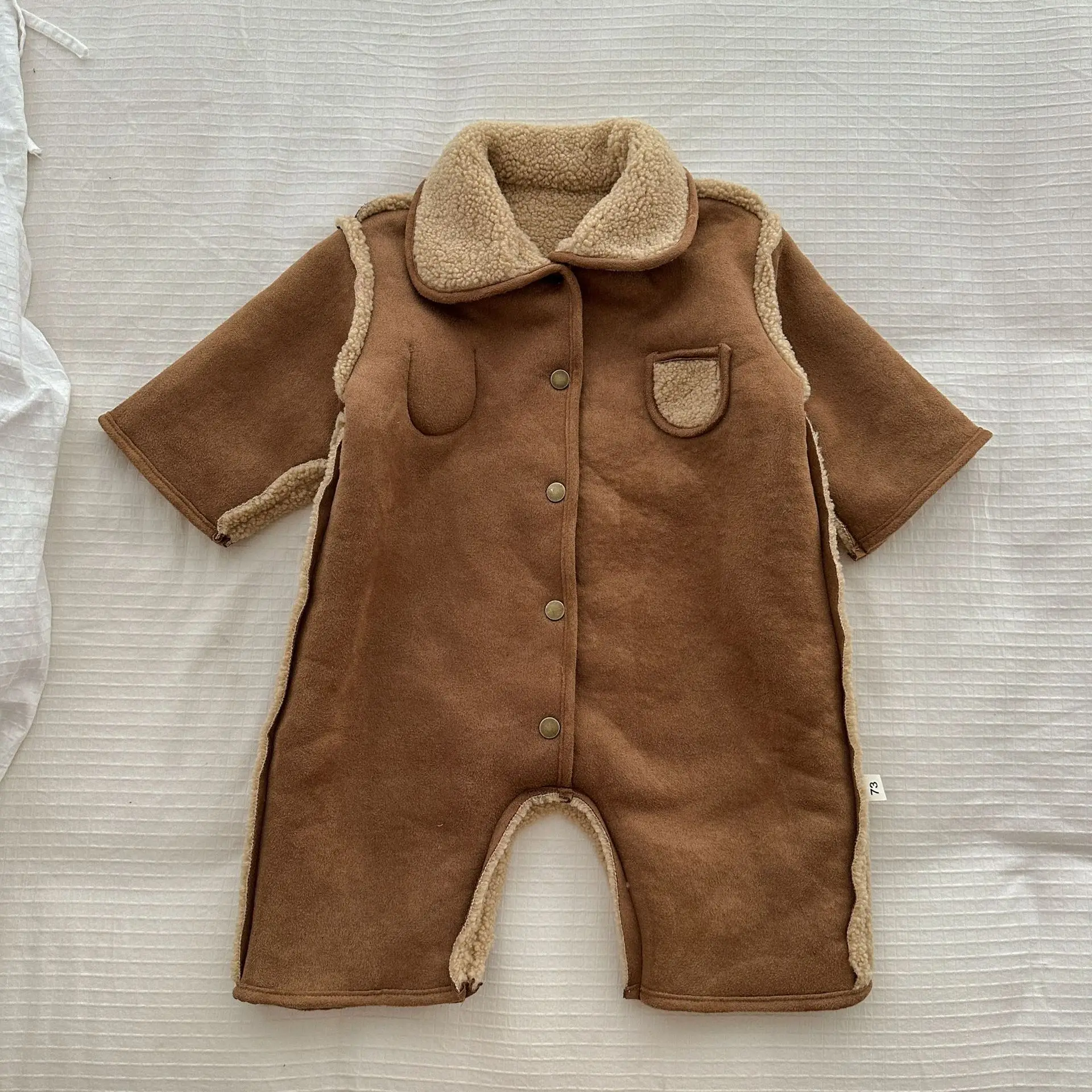 

2025 Winter New Baby Warm Fleece Romper Plus Velvet Thick Newborn Clothes Solid Infant Toddler Boy Girl Lapel Plush Jumpsuit