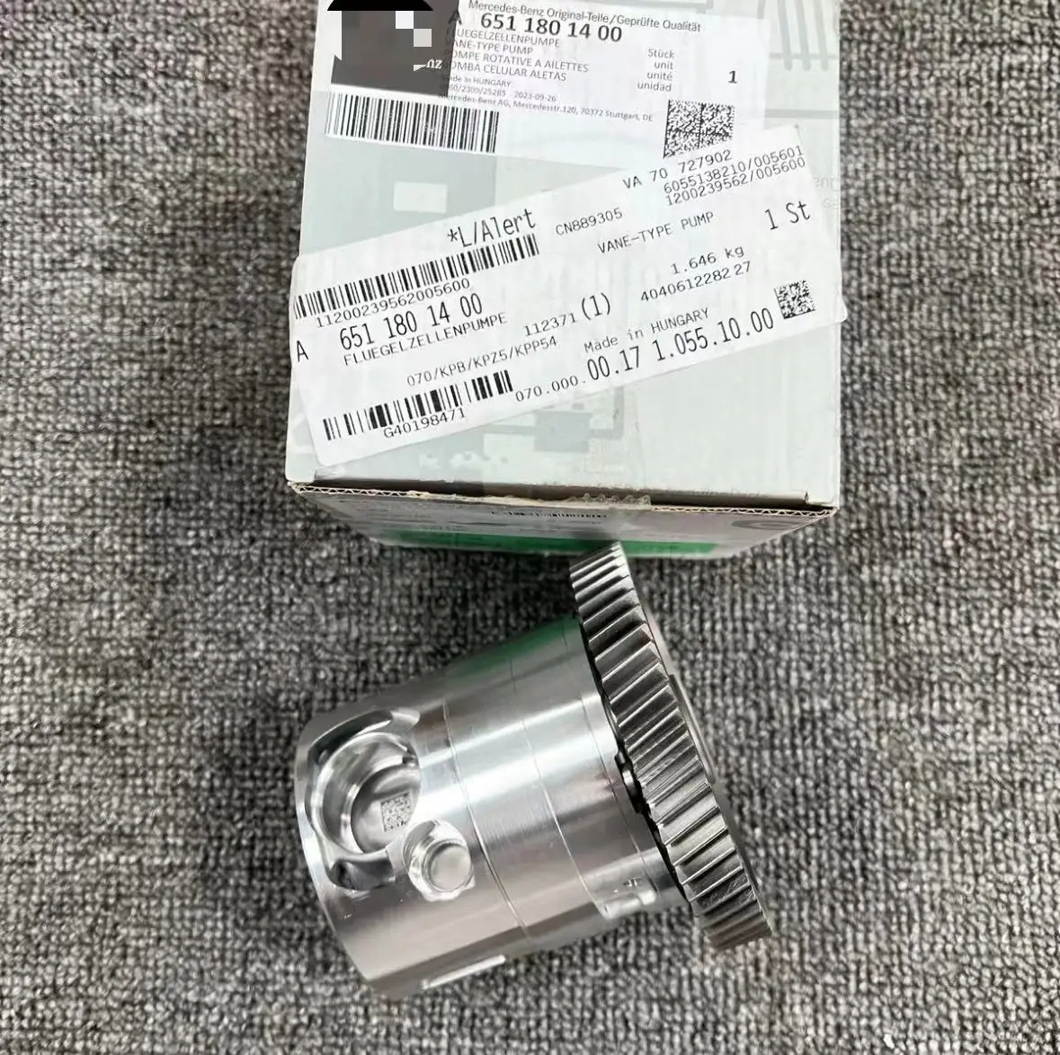 A6511801400 A6511802601 A6511801301 6511801400 6511802601 6511801301 Oil Pump for C200 GLC220 GLC200 GLC350 C180 C300 C205