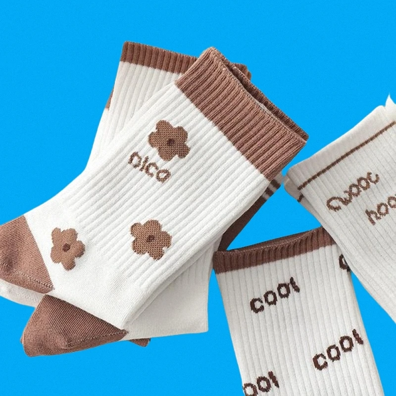 10/20 Pairs 2024 New High Quality Women's Mid-tube Comfortable Casual Socks Versatile Cute Coffee-colored Retro Khaki Socks