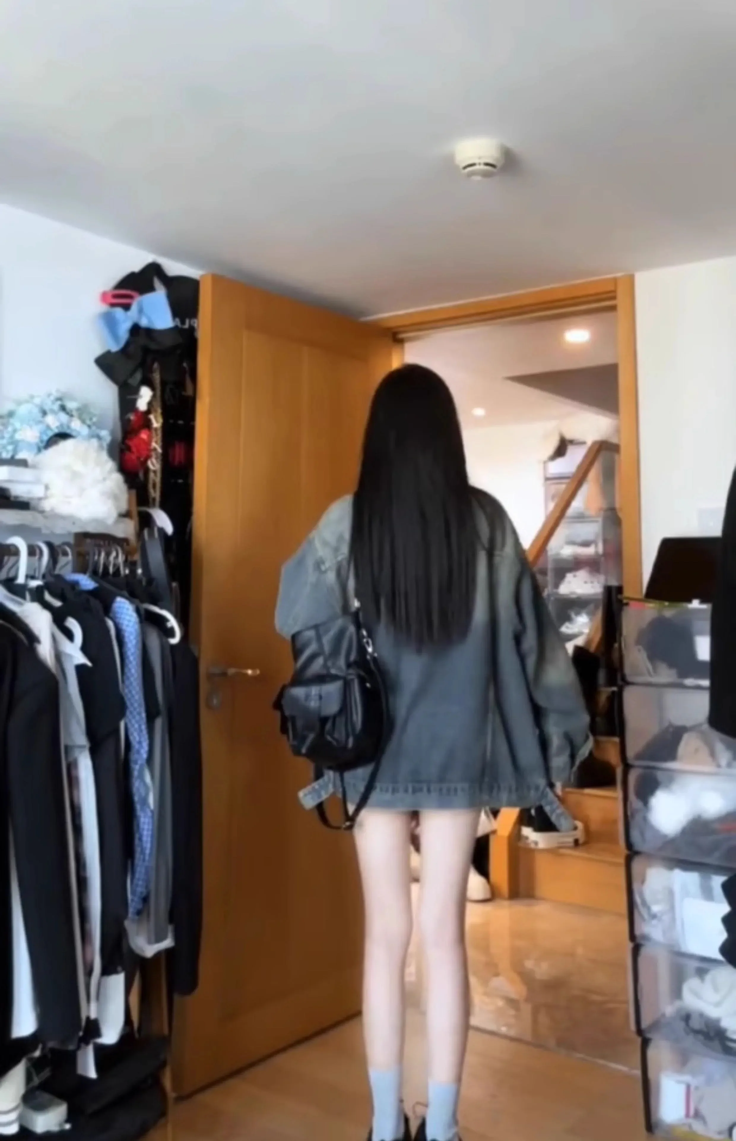 デニムコート ジャケット 女性用 レディース 夏 キャンバス ミニマリスト ポケット付き 軽量 ドロップショルダー サッシュ オープンワーク ビーチウェア エアリー